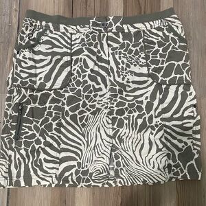 Chico's Safari Print Skirt - Olive Green & White - with front slit  (Size 14)